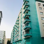 Apartment Crazy Summerland