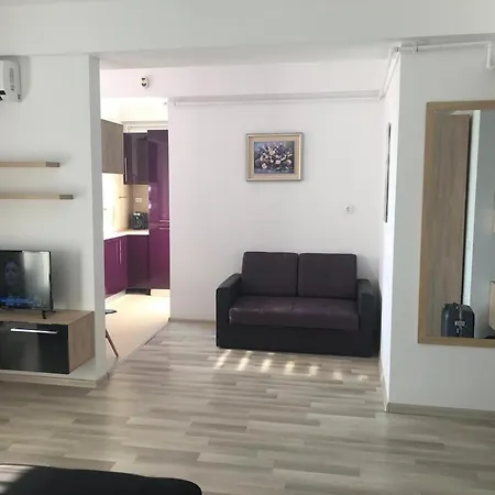 Apartment Crazy Summerland