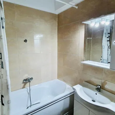 Crazy Summerland Apartment